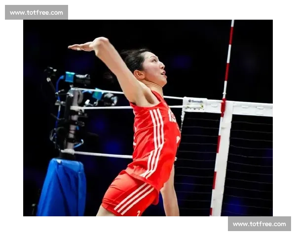 中国女排香港站首战捷克 吴梦洁 25 分助球队 3-1 开门红